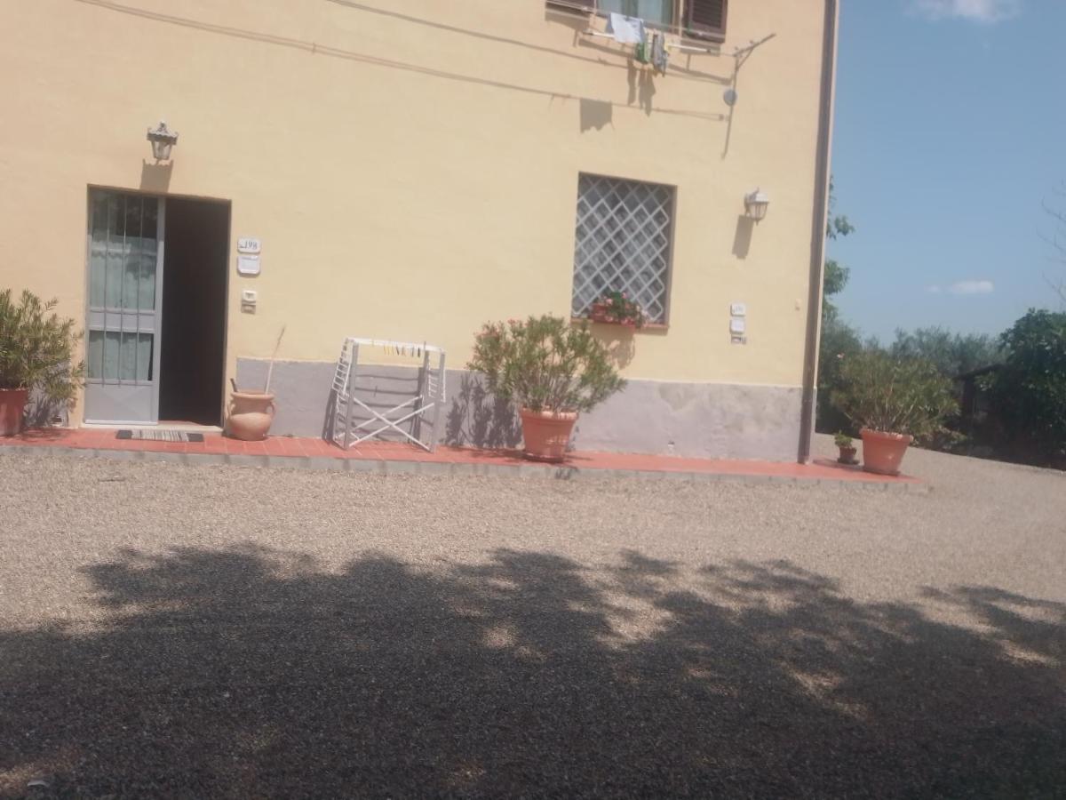Torreprima1 Apartment San Gimignano Bagian luar foto